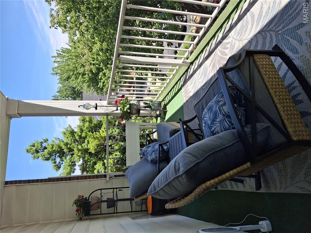 Country Club View Condo - Residential