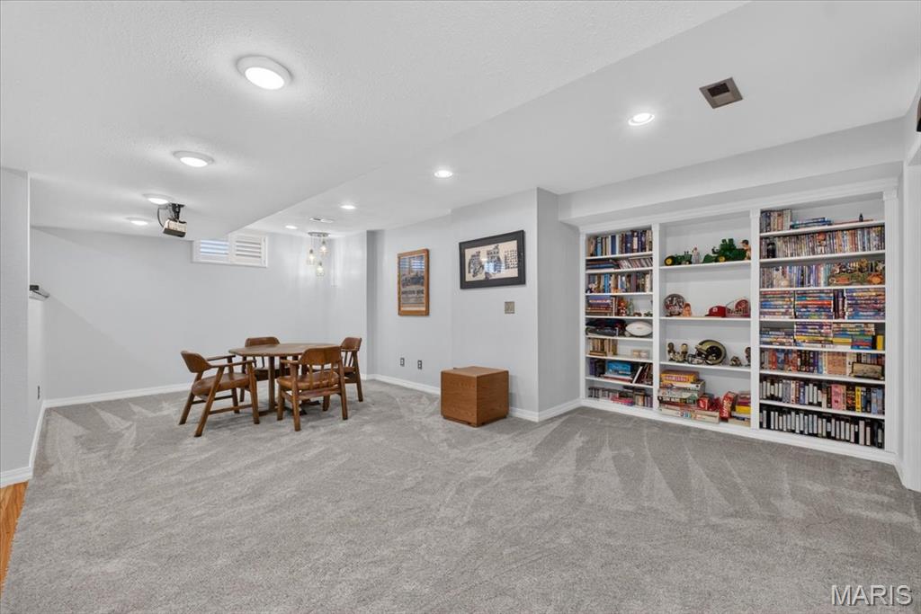 Woodfield Lake Estates - Residential