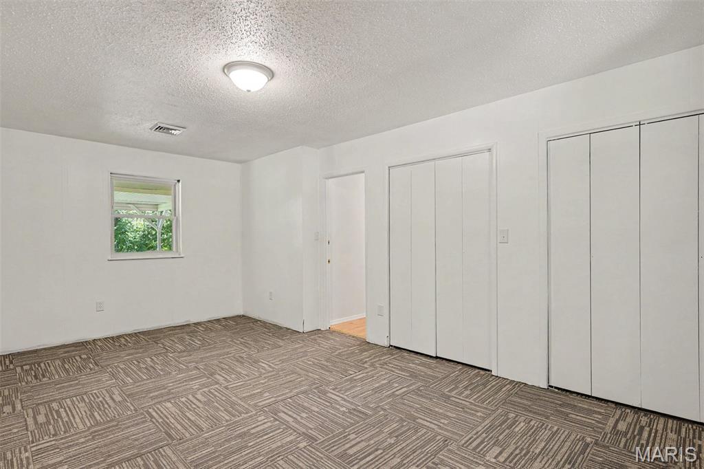 Oak Tree - Residential