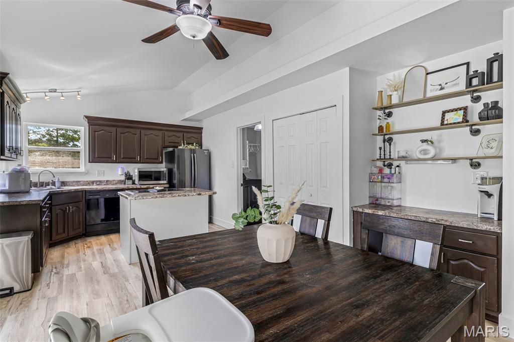 Lake Forest Estates - Residential