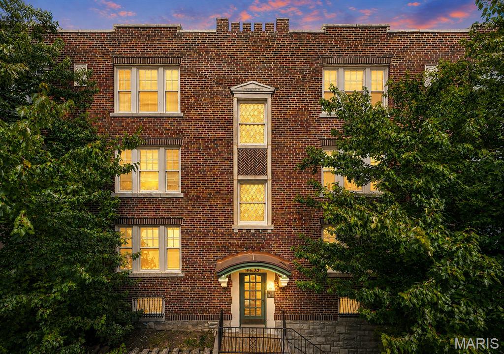 It’s your dream home in Shaw! This beautiful 3 bed/ 2 full bath unit in the heart of Shaw offers the perfect blend of historic charm in a 100+ year old building and the low maintenance of condo living. Located on the 3rd floor, an abundance of natural light and city views greet you every day. Fresh paint and LVP flooring throughout, plus new light fixtures, lever door handles, and electronic door locks have given this home new life. The kitchen features freshly painted, stylish custom cabinetry, new hardware, and a gas range. The primary bedroom is true retreat. It’s overly spacious, complimented by a walk-in closet and ensuite bath complete with freshly painted cabinets, and all new hardware, faucet, light fixture, mirror, and shower valve. Down the hall, two additional generously sized bedrooms with ample closet space and large windows share another full bath with the same modern updates. Step outside to enjoy the unique fire-escape-style balcony, perfect for enjoying fresh air and grilling dinner! Practical amenities abound with a private storage unit, rear parking lot, secure call-box entry system, and a brand new roof, offering added peace of mind. Walkable to all of your Shaw favorites including Fiddlehead Fern, Sahsa’s, Wild Olive, & Tee Rak, and only 1 block from Gallery Pub and Well Met! Plus it’s Farmer’s Market season and you’re only 2 blocks from Tower Grove! Don’t miss this opportunity to own an updated, low-maintenance condo in a prime location!