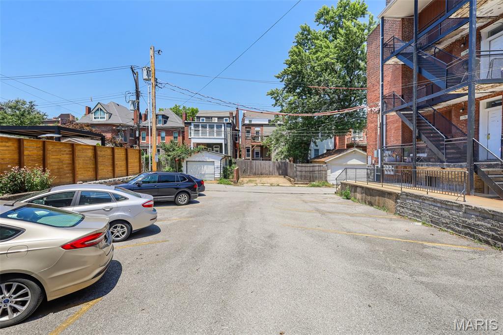Shenandoah Condominium - Residential