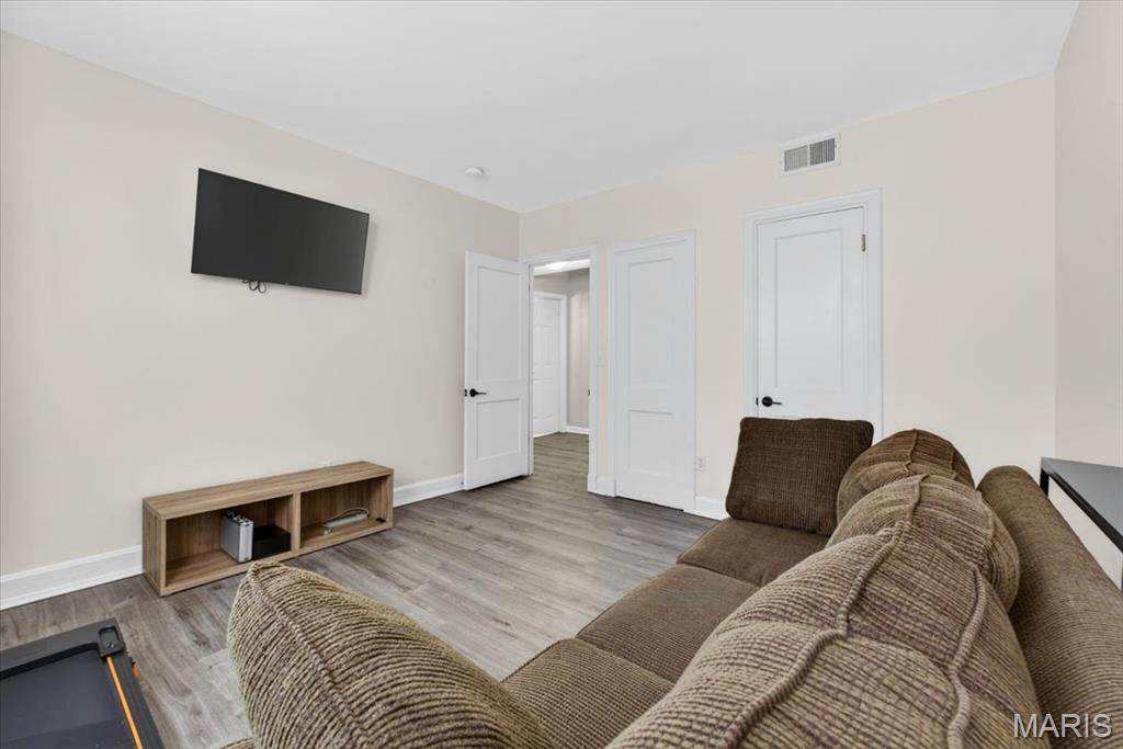 Shenandoah Condominium - Residential