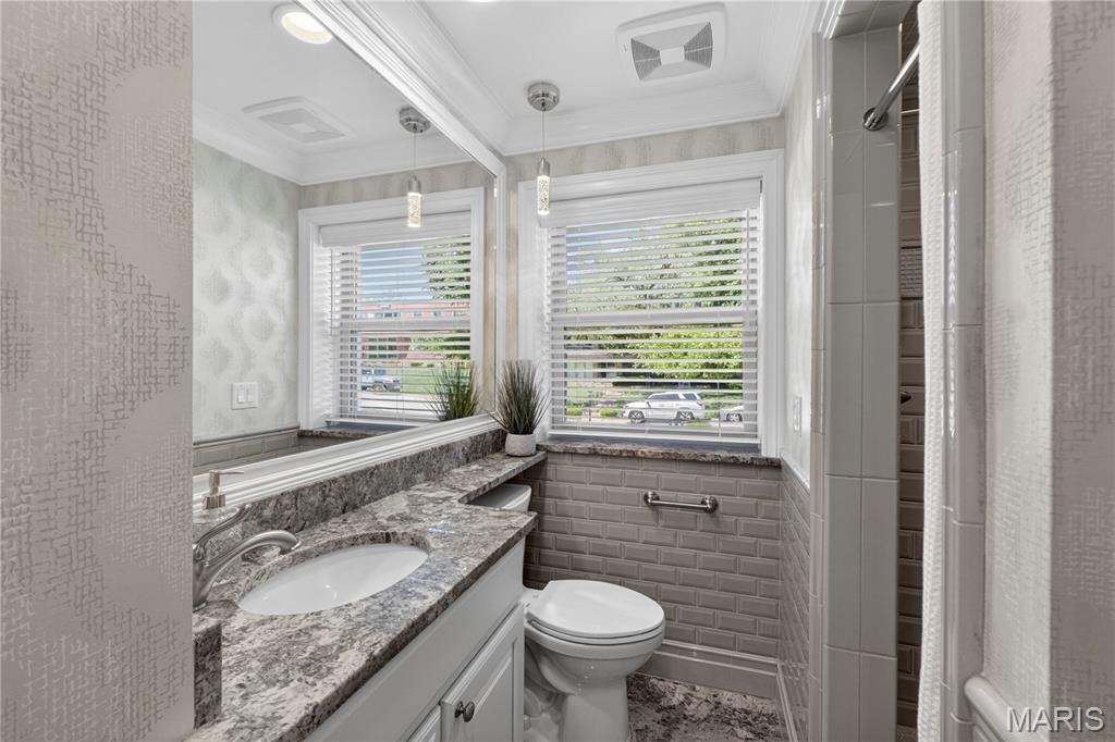Delcrest Condo - Residential
