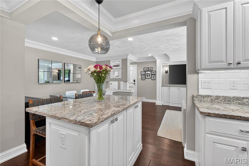 Delcrest Condo - Residential