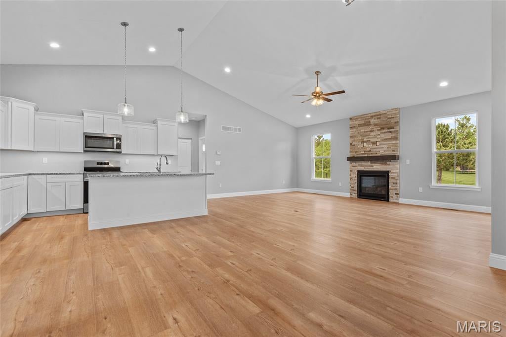 MERIDIAN OAKS - Residential