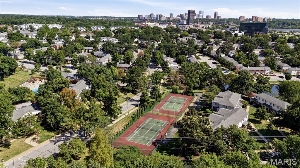 Brentwood Forest Condo Ph Seven - Residential