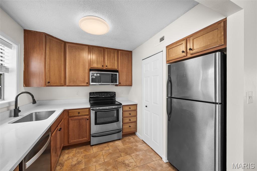 Brentwood Forest Condo Ph Seven - Residential