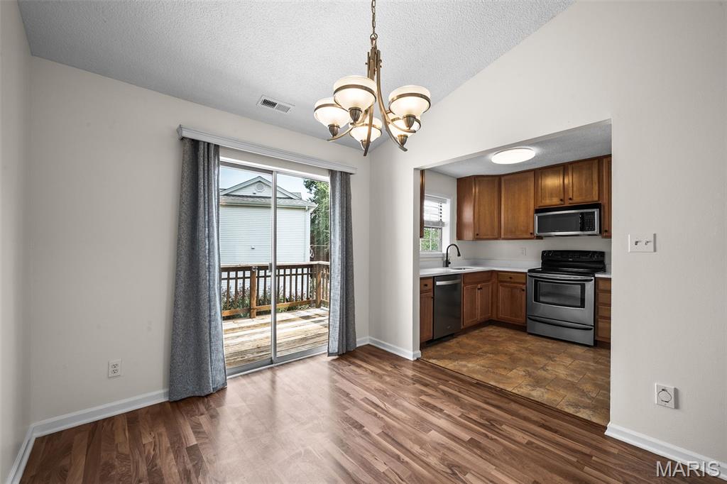 Brentwood Forest Condo Ph Seven - Residential