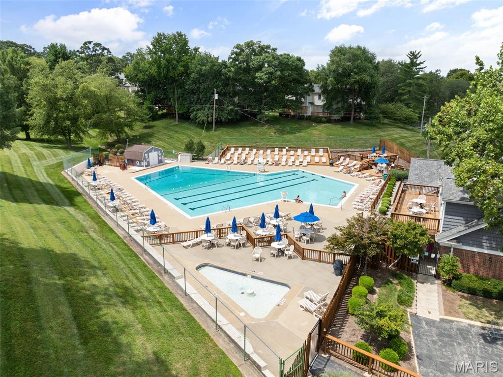 Brentwood Forest Condo Ph Seven - Residential