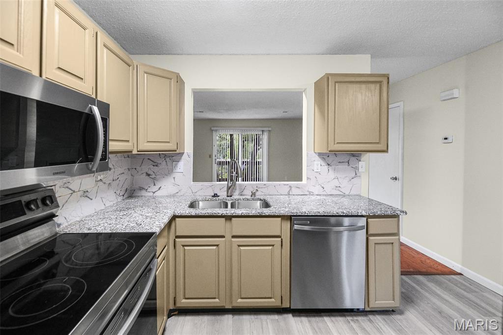 Sand Rdg Condo #3 - Residential