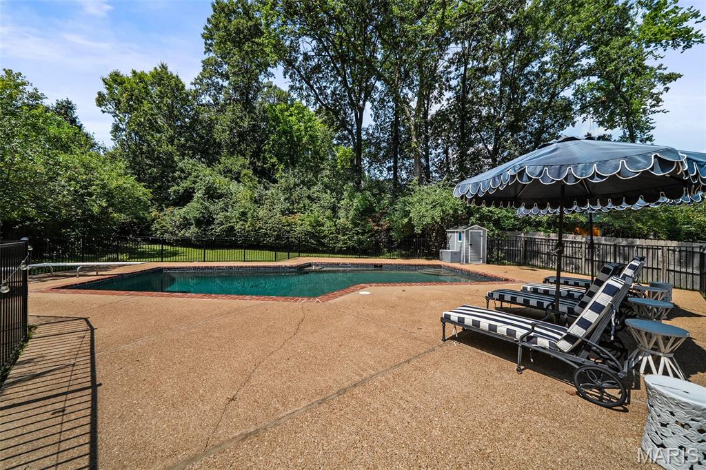 Fair Oaks Estate - Residential