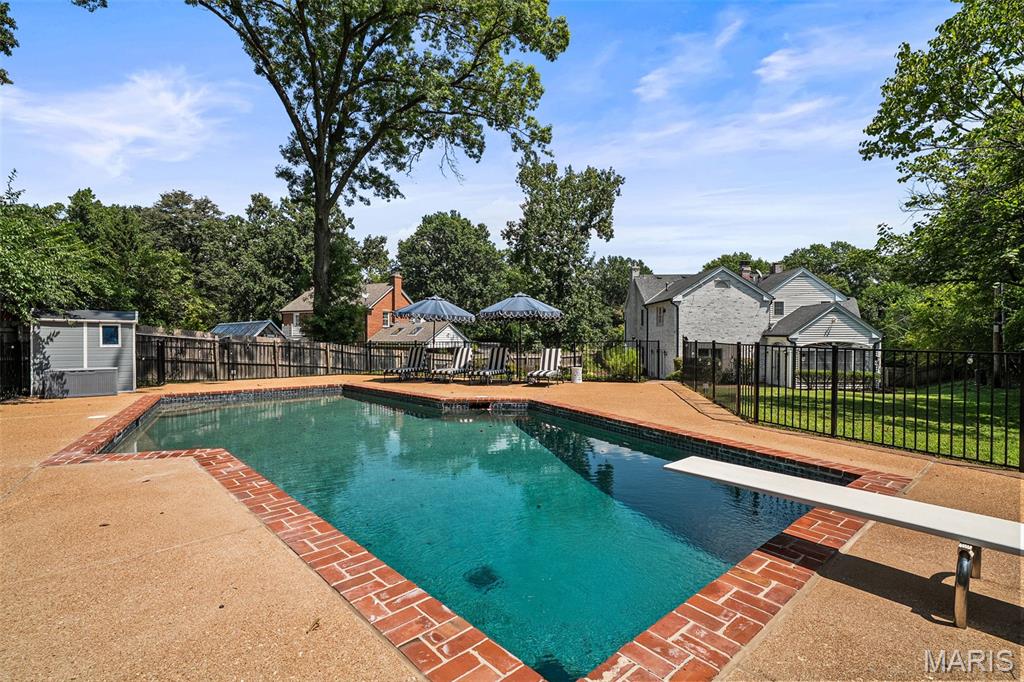 Fair Oaks Estate - Residential