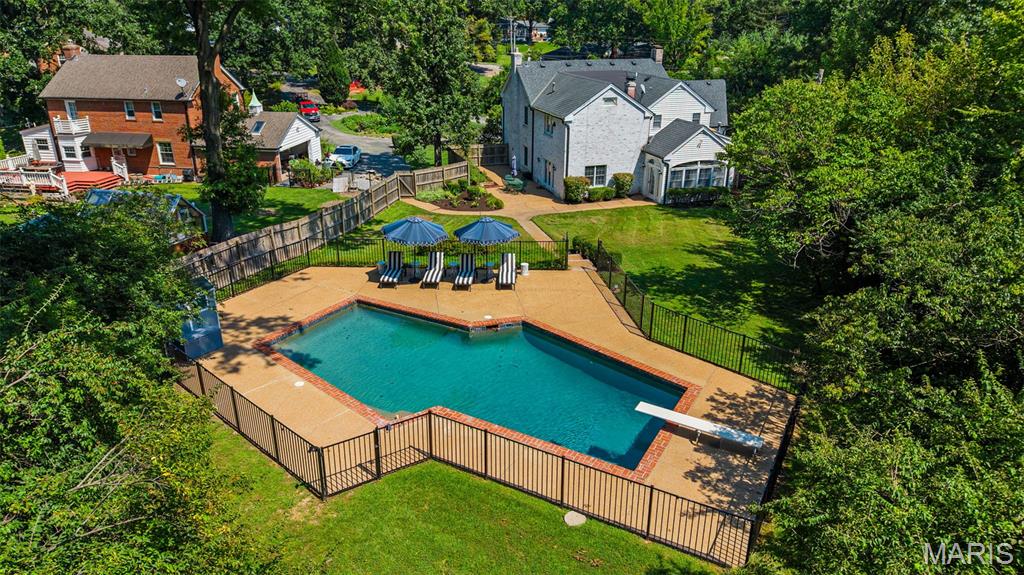 Fair Oaks Estate - Residential