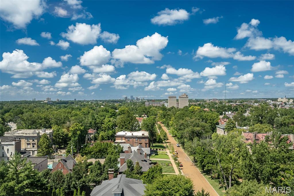 Park Plaza Residential Condo - Residential