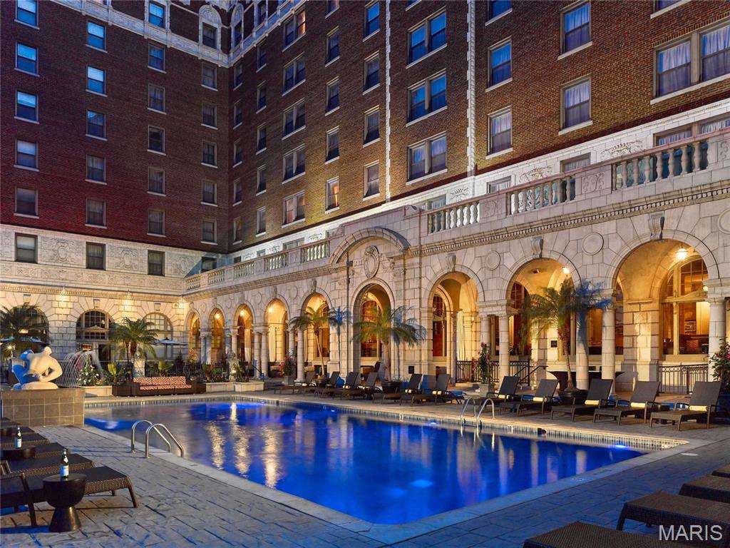 Park Plaza Residential Condo - Residential