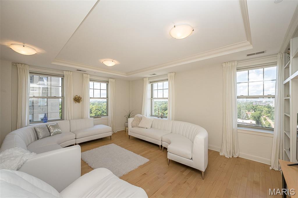 Park Plaza Residential Condo - Residential