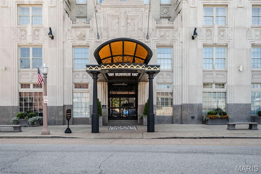 Park Plaza Residential Condo - Residential
