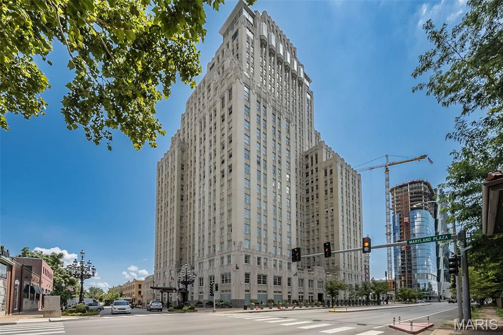 Park Plaza Residential Condo - Residential
