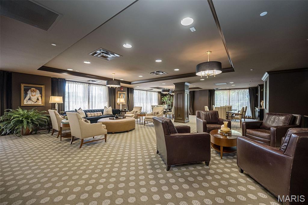 Park Plaza Residential Condo - Residential