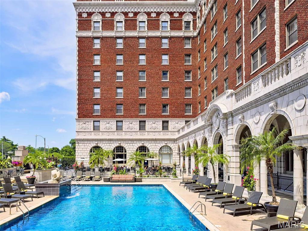 Park Plaza Residential Condo - Residential