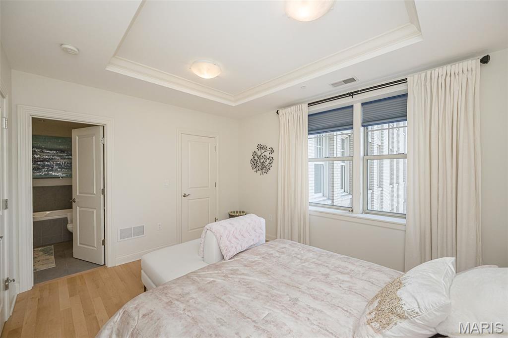 Park Plaza Residential Condo - Residential