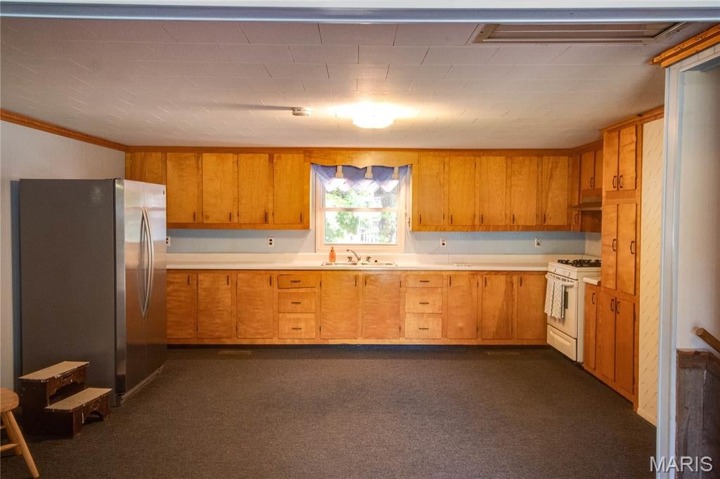 MILLER'S LAKE - Residential