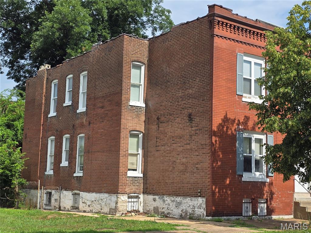 Grunds Mauntel Place Add - Residential Income