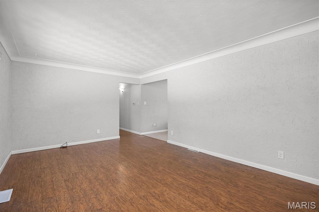 Snowball Court - Residential