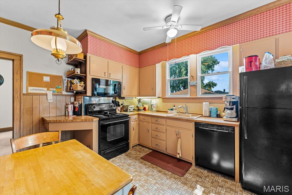 Commercial Place 2ndadd - Residential