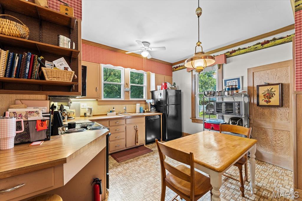 Commercial Place 2ndadd - Residential