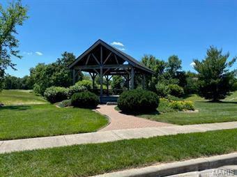 Stone Cliff Manor - Land