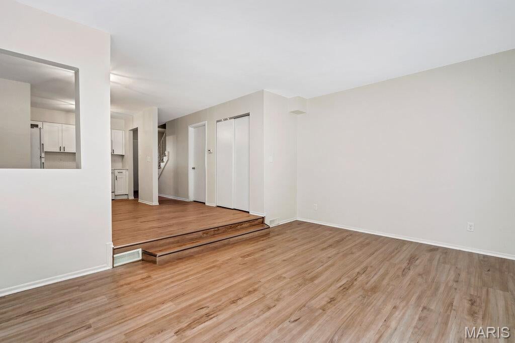 Oakville Commons Condo - Residential
