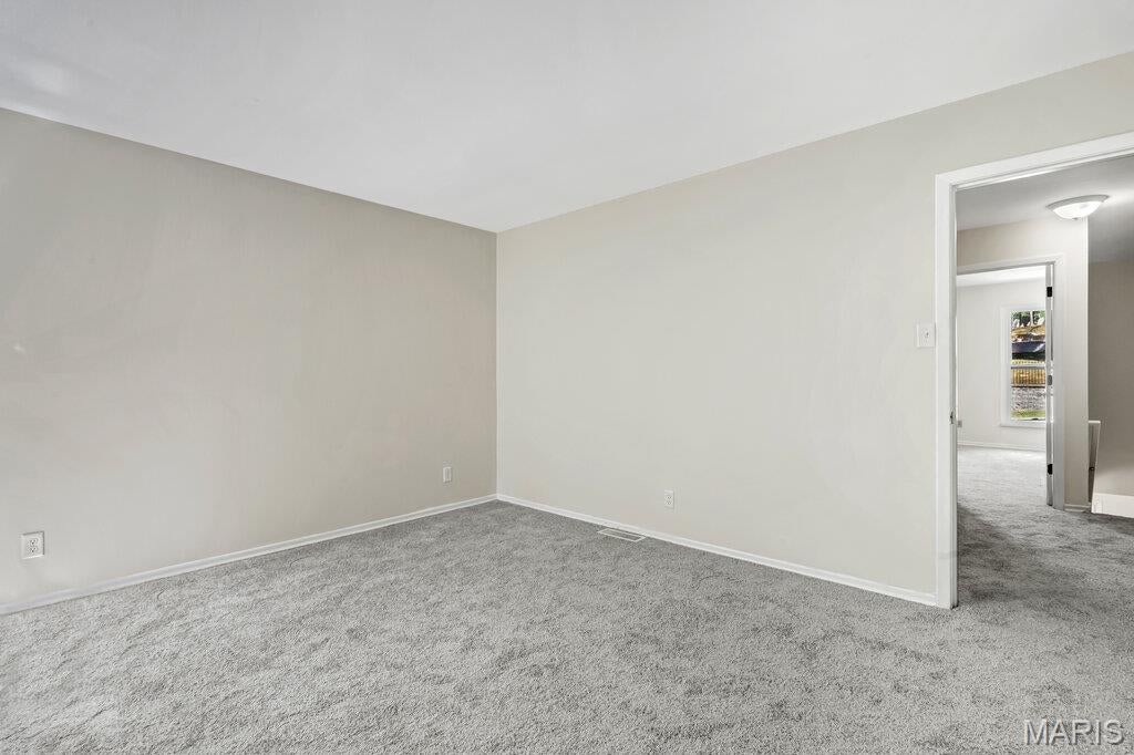 Oakville Commons Condo - Residential