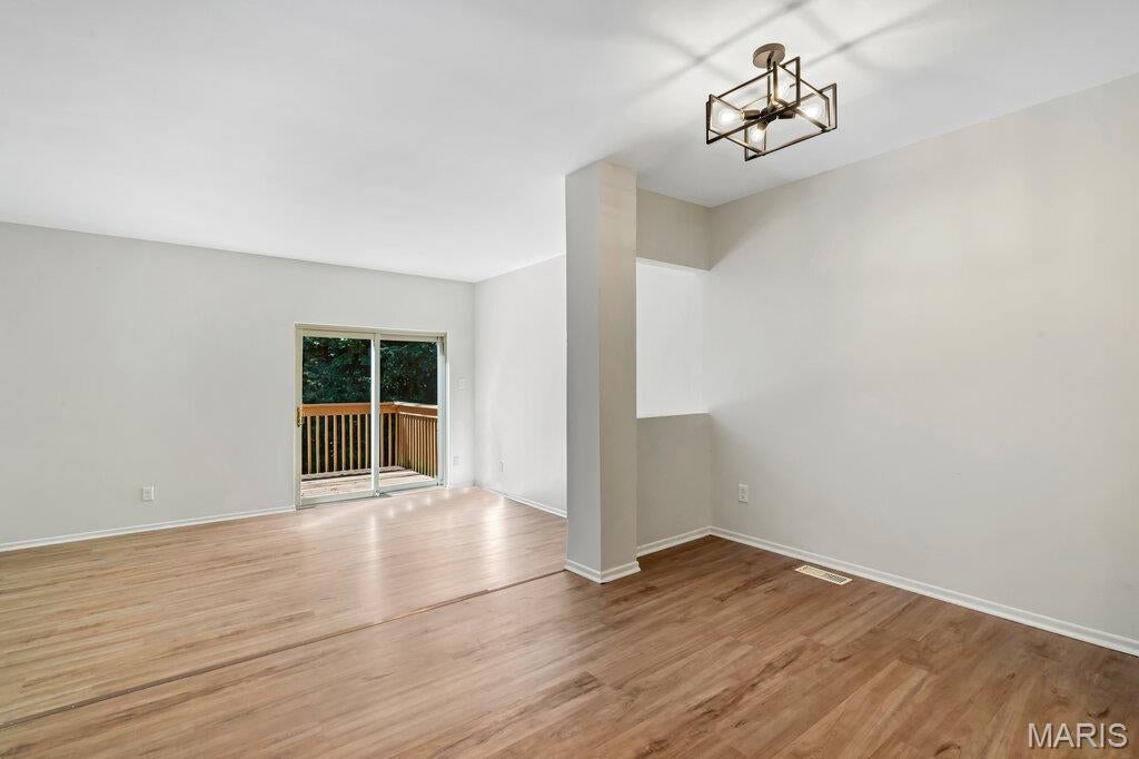 Oakville Commons Condo - Residential