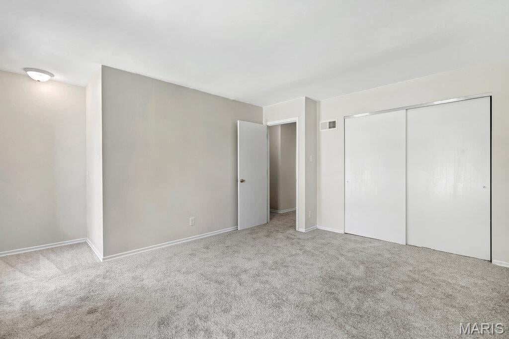 Oakville Commons Condo - Residential