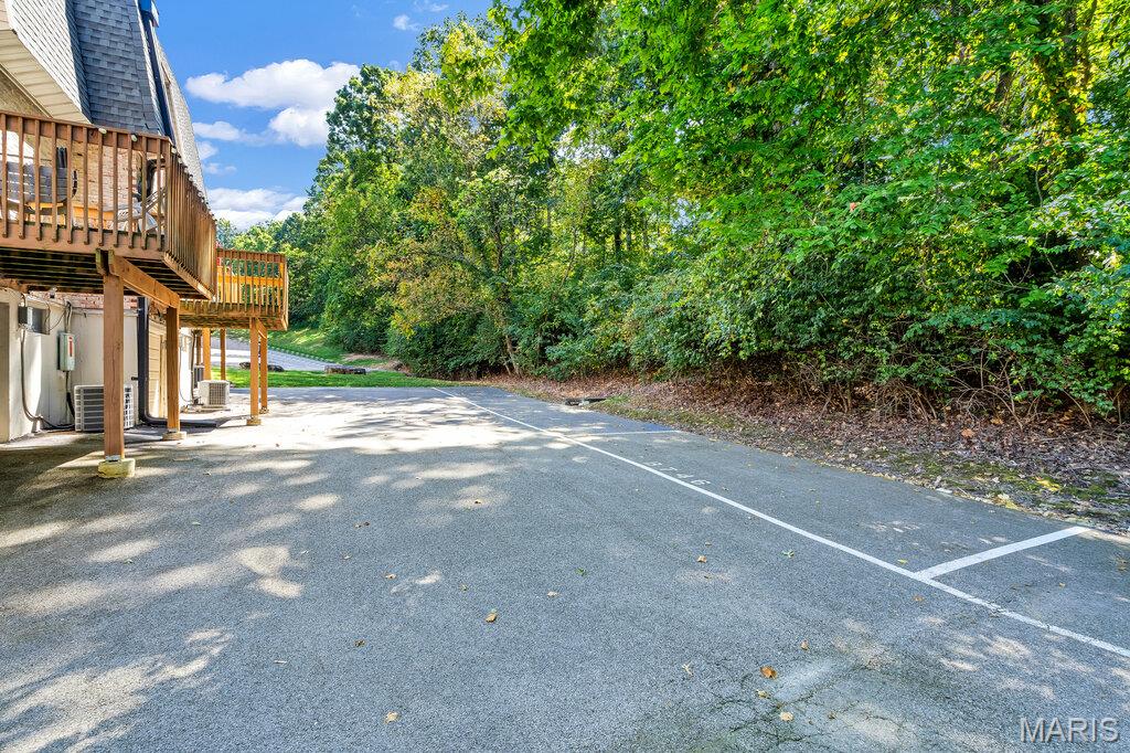 Oakville Commons Condo - Residential