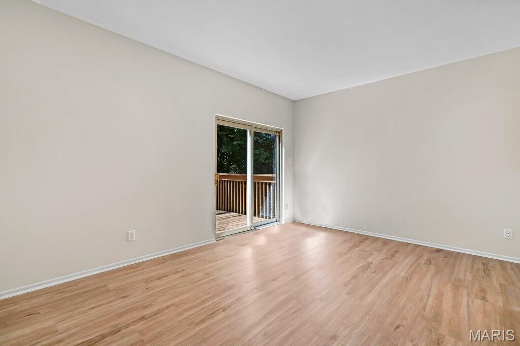 Oakville Commons Condo - Residential