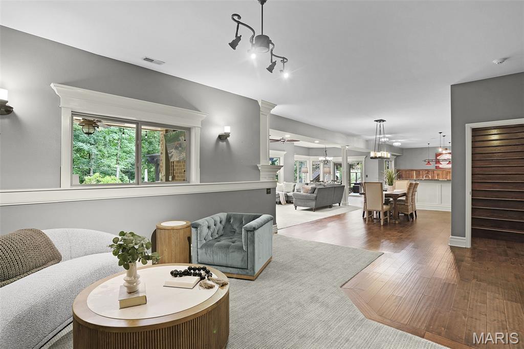 Landings/Far Oaks - Residential