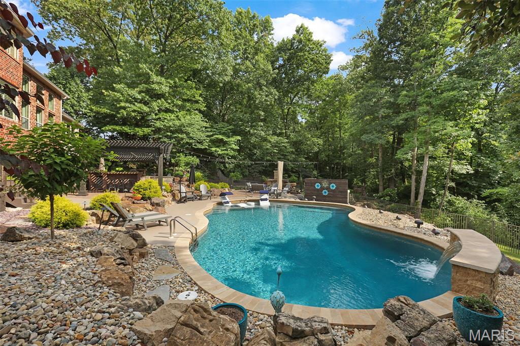 Landings/Far Oaks - Residential