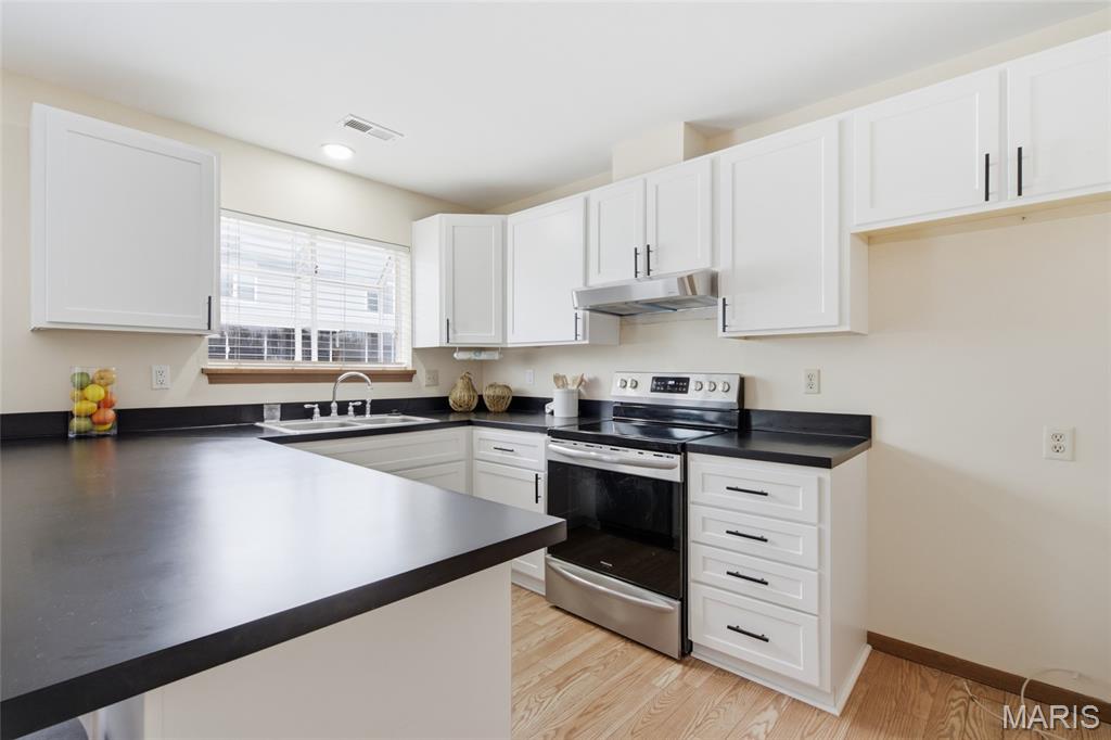 Forest Hills Twnhs Ph1 Stg5 - Residential