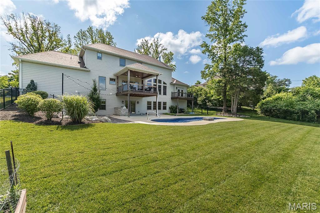Ladue Meadows - Residential