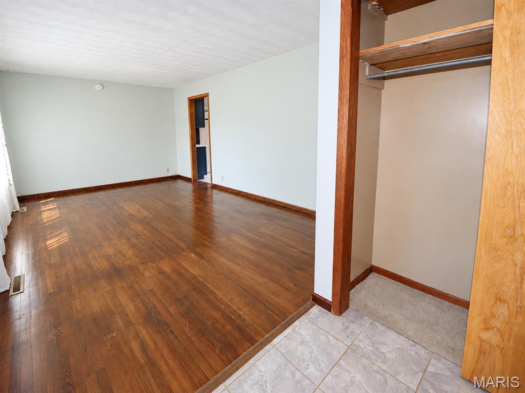 Maple Crest Sub - Residential