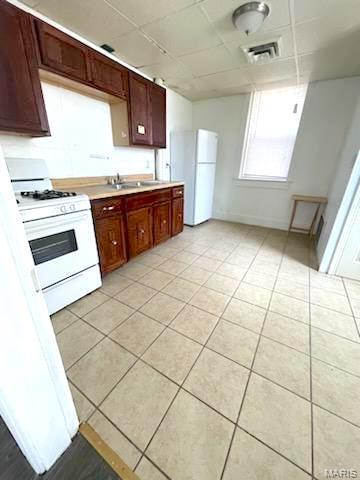 NOT IN A SUBDIVISION - Residential Lease