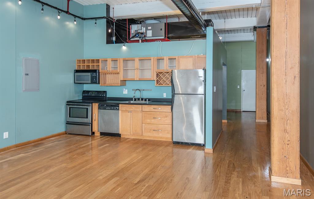 Lindell St Add - Residential