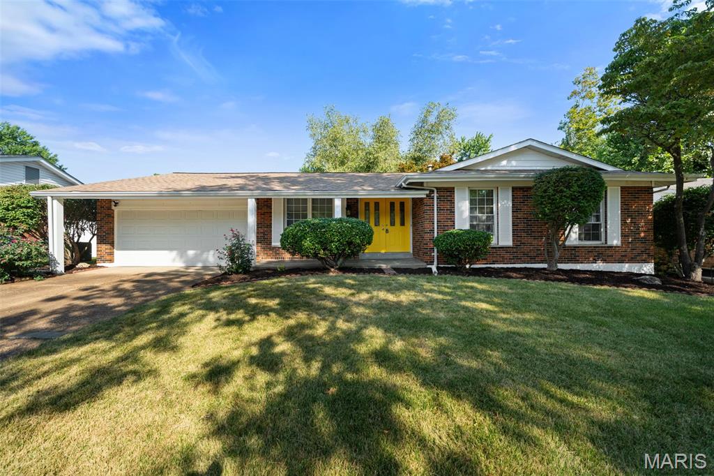 You will think you're dreaming when you walk in to 3701 Rue de Renard. There is so much space, and the renovations are so nice, it can't possibly be real, you tell yourself with each step. BUT... it is real, and it's just waiting on you to call it home!

This home has been updated top to bottom, and features beautiful new flooring, fresh paint, and a gorgeous new kitchen. Modern cabinetry, quartz counters, with a breakfast bar, and new stainless steel appliances, plus plenty of storage, definitely will make this the kitchen of your dreams. It opens up to the family room, with a brick fireplace, and high ceilings. Around the corner, you'll find a large living area and dining room. The home features three bedrooms, including a great master suite with a full bath and walk-in closet, plus another bath off the hall.

The basement is fully finished, with SO MUCH SPACE, and another full bath. Yes, that makes three! Perfect for entertaining, or getting away from the rest of the family, depending on the day. Walk outside and find an enormous deck, great for grilling, where you can look out at your stunning private yard. You'll never want to go on vacation again, because this home will be the perfect permanent getaway.