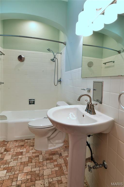 Goetz Place - Residential