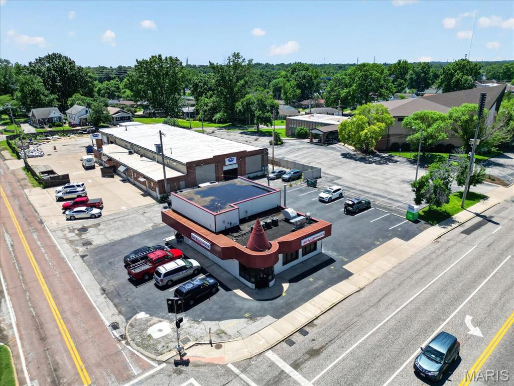 Carondelet Commons - Commercial Sale
