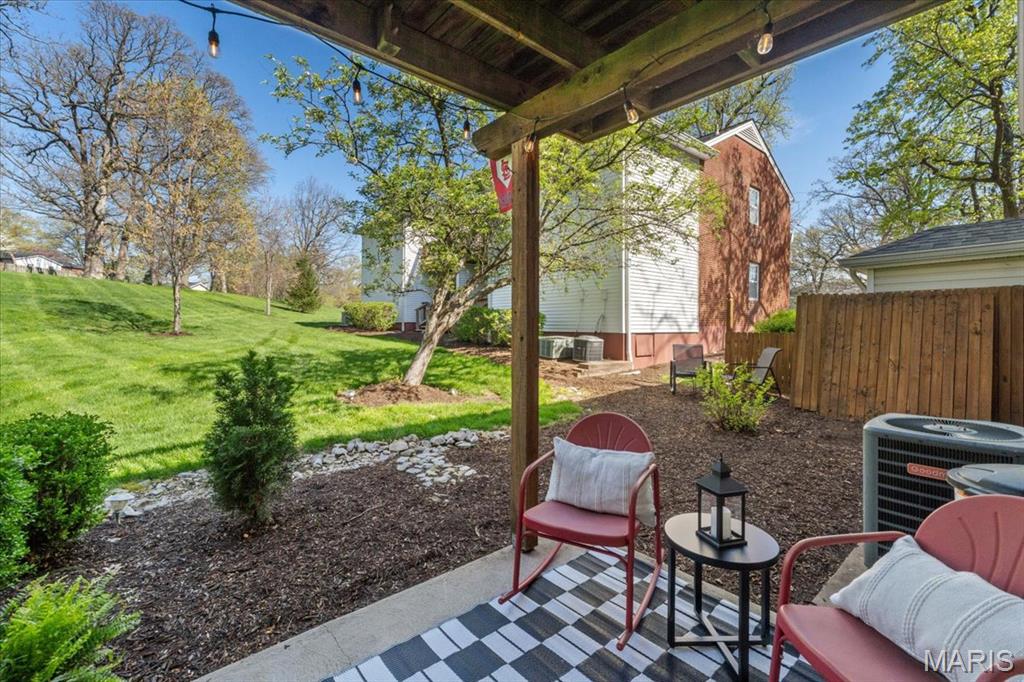 Brentwood Forest Condo Ph Four - Residential
