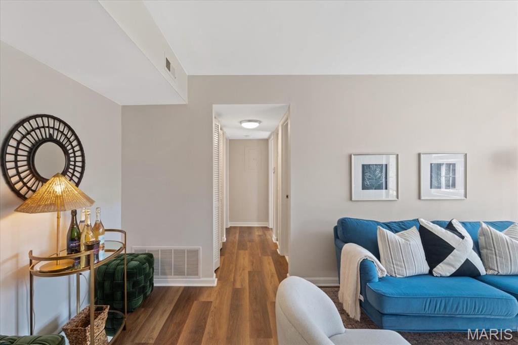 Brentwood Forest Condo Ph Four - Residential